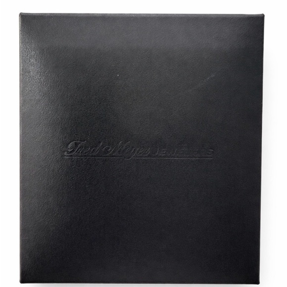 Sterling Silver 'MOM' Necklace 18” with CZ stones with original box - Picture 7 of 8